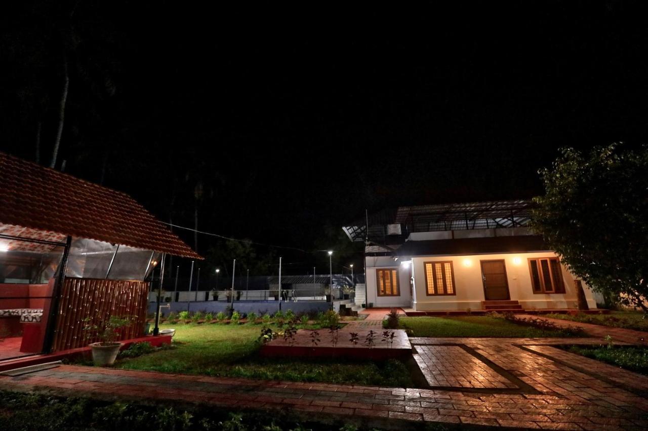 Waves And Shores Beach Villa Mararikulam Exterior foto